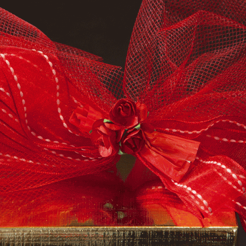 Cadeaudecoratie Roosje Rood - Kadopapier.net Cadeaudecoratie Roosje Rood - Kadopapier.net