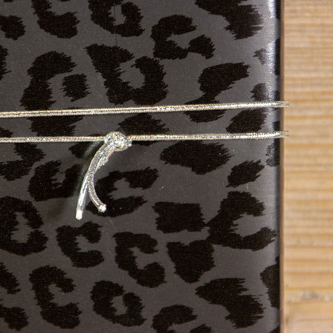 Dik Elastiek Zilver - Kadopapier.net Dik Elastiek Zilver - Kadopapier.net