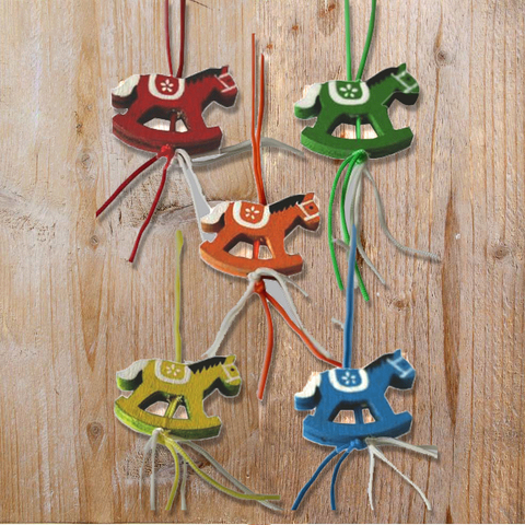 Gelukshanger Hobbelpaard Mix - Kadopapier.net Gelukshanger Hobbelpaard Mix - Kadopapier.net