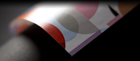 Geo Circles Inpakpapier – Modern en Kleurrijk