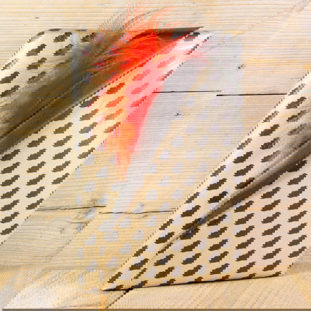 Bruine Kraft inpakpapier met Harten - Kadopapier.net